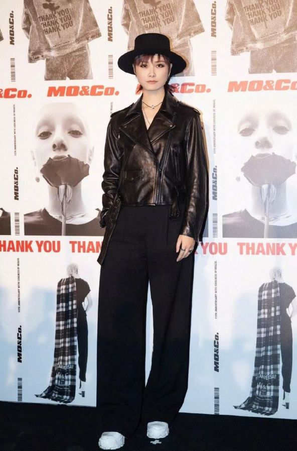 大衣秋冬店铺推荐,秋冬买大衣还是买皮草好