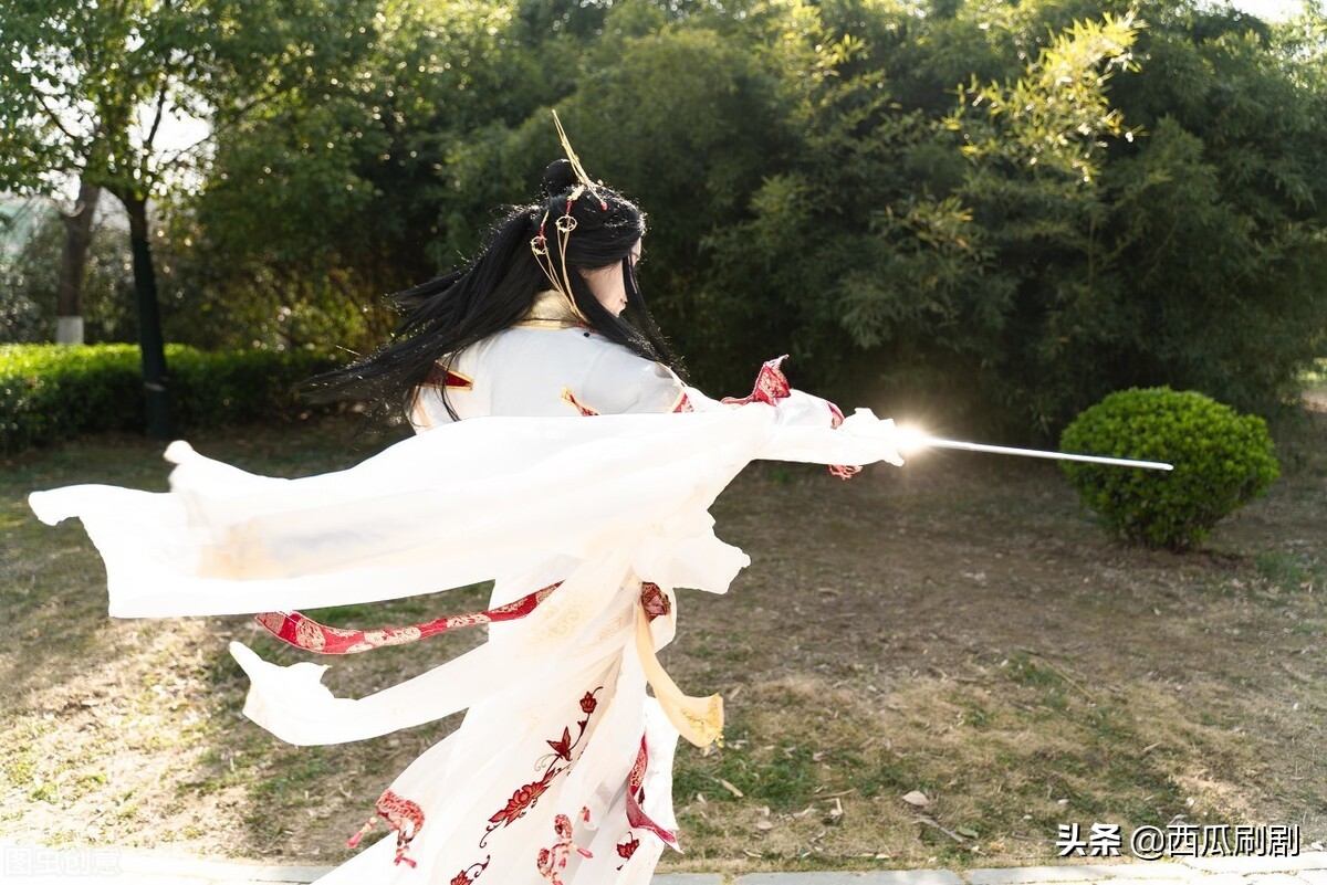 平儿软语救贾琏,平儿红楼梦精彩视频