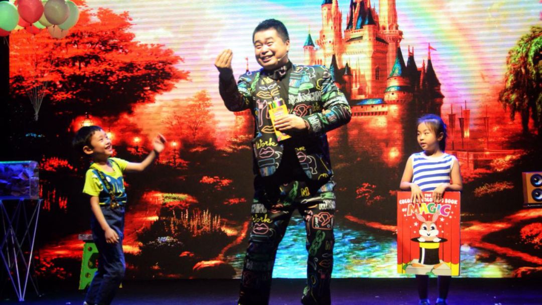 魔幻舞台琴台大剧院上演 (亲子剧场一场奇幻精彩的魔术秀)