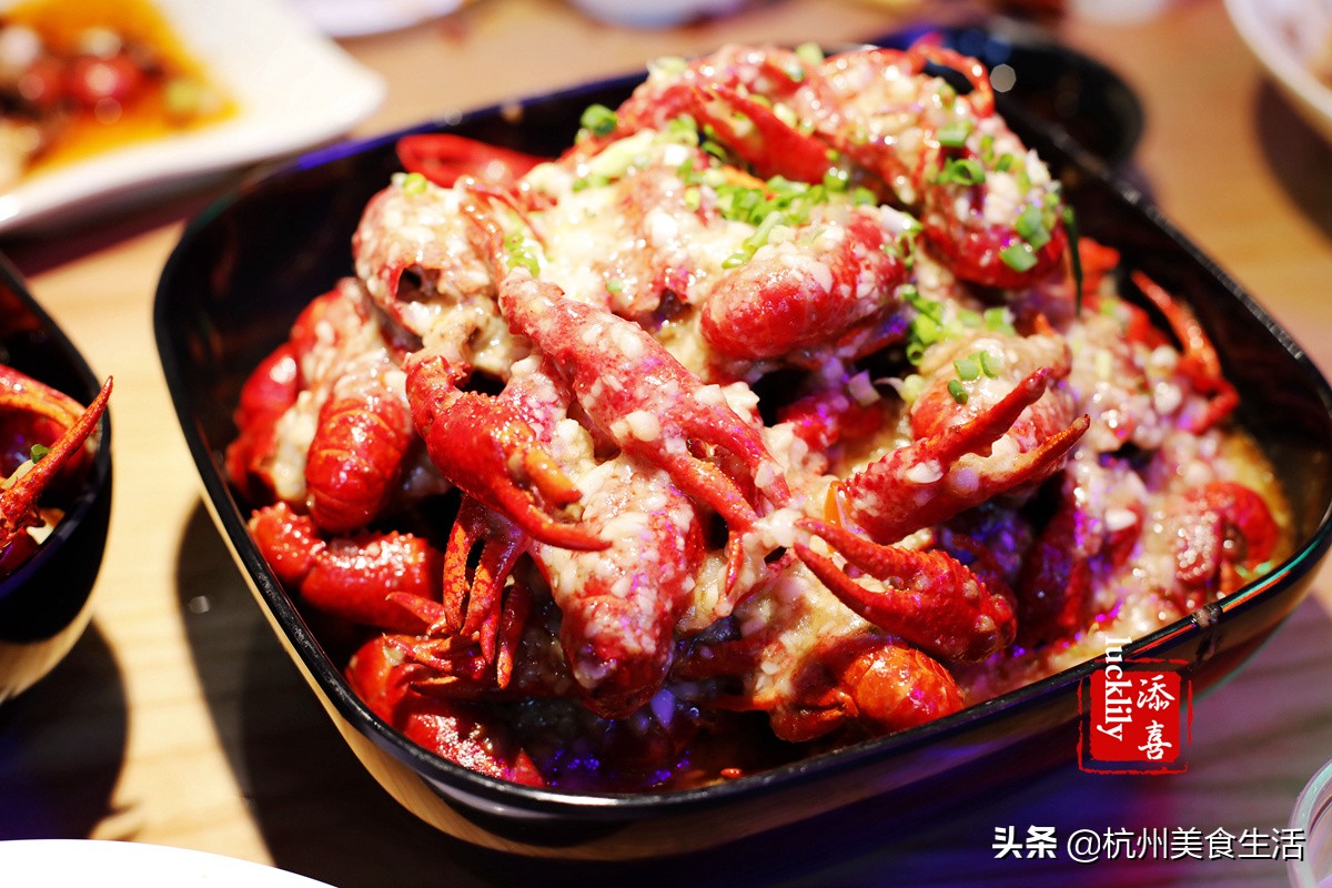 靓靓蒸虾和巴厘小龙虾哪个好吃,小龙虾武汉最好吃