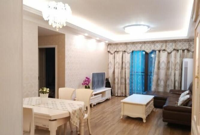 欧式风格客厅贴墙纸效果图,3室2厅2卫墙纸装修效果