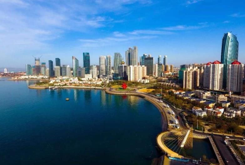 青岛与大连哪个城建漂亮,青岛与大连城市建设对比