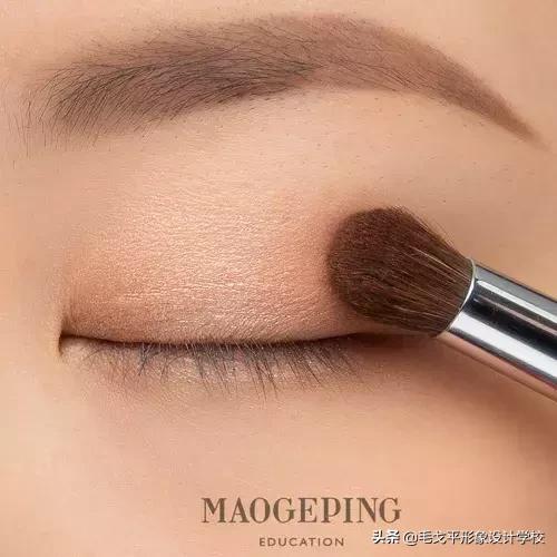 适合新手的不同场合六种眼影画法,买了不适合的眼影怎么办