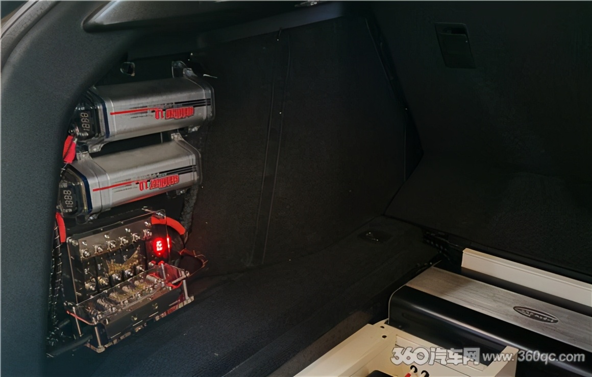 本田urv大面积改装,本田urv音响7喇叭升级12喇叭