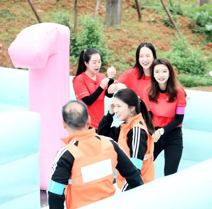 空港花田飞机滑行视频,空港花田起飞降落