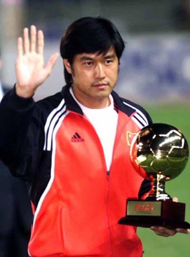 年轻时的江津门将,两届亚洲最佳门将江津