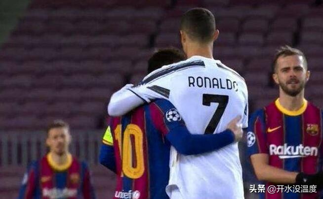 梅罗代言果然顶！《实况2021》手游注入灵魂，举手要球见过？