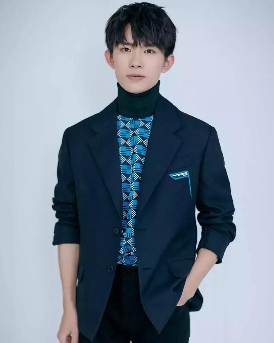 易烊千玺为什么这么吸引人,十七岁的易烊千玺经历了什么