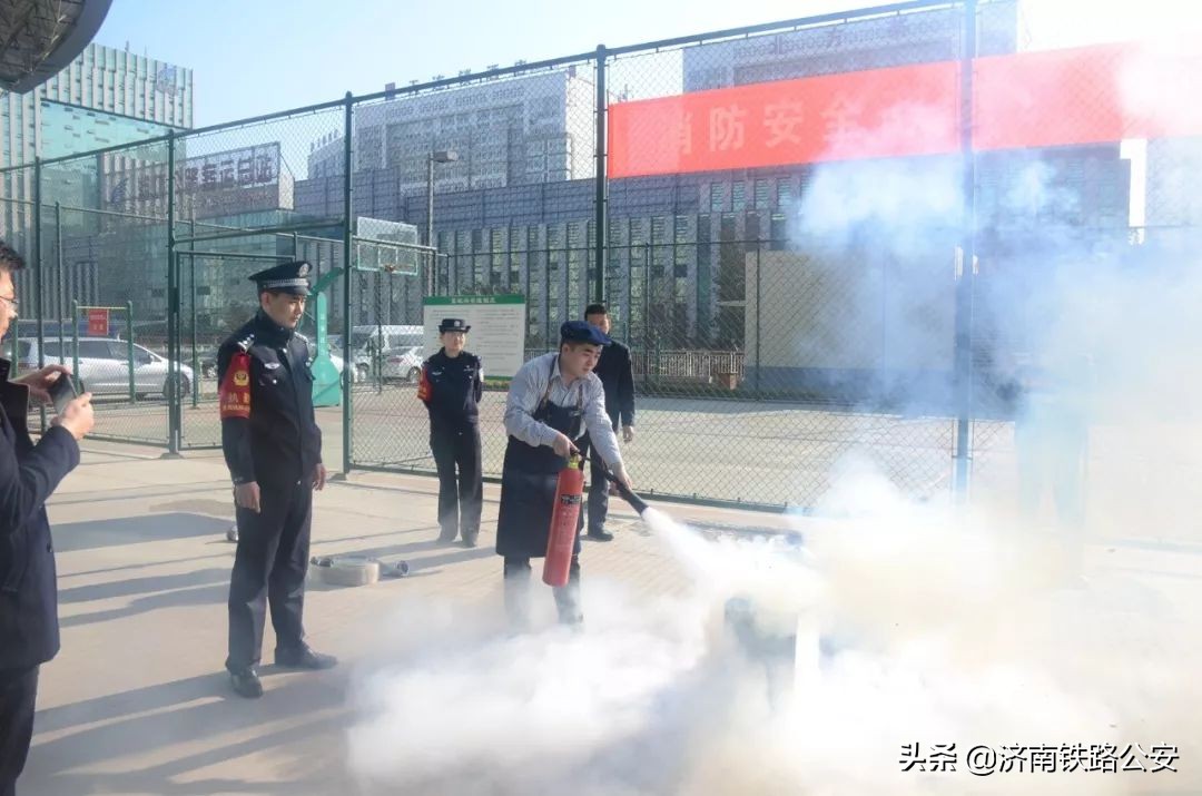 【平安站车路金盾护你行】青岛铁路公安处加强冬季消防安全管理
