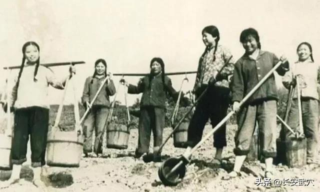 1986年山东一女子自封皇帝,密谋进京登基,后被联防队员一锅端