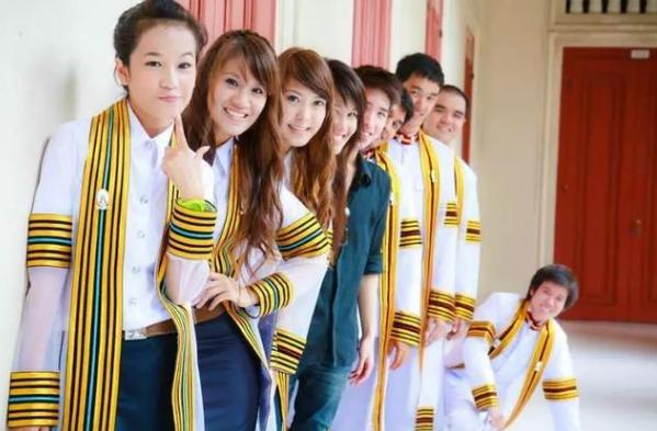 泰国朱拉隆功大学哪个专业好,去泰国留学找哪个机构好