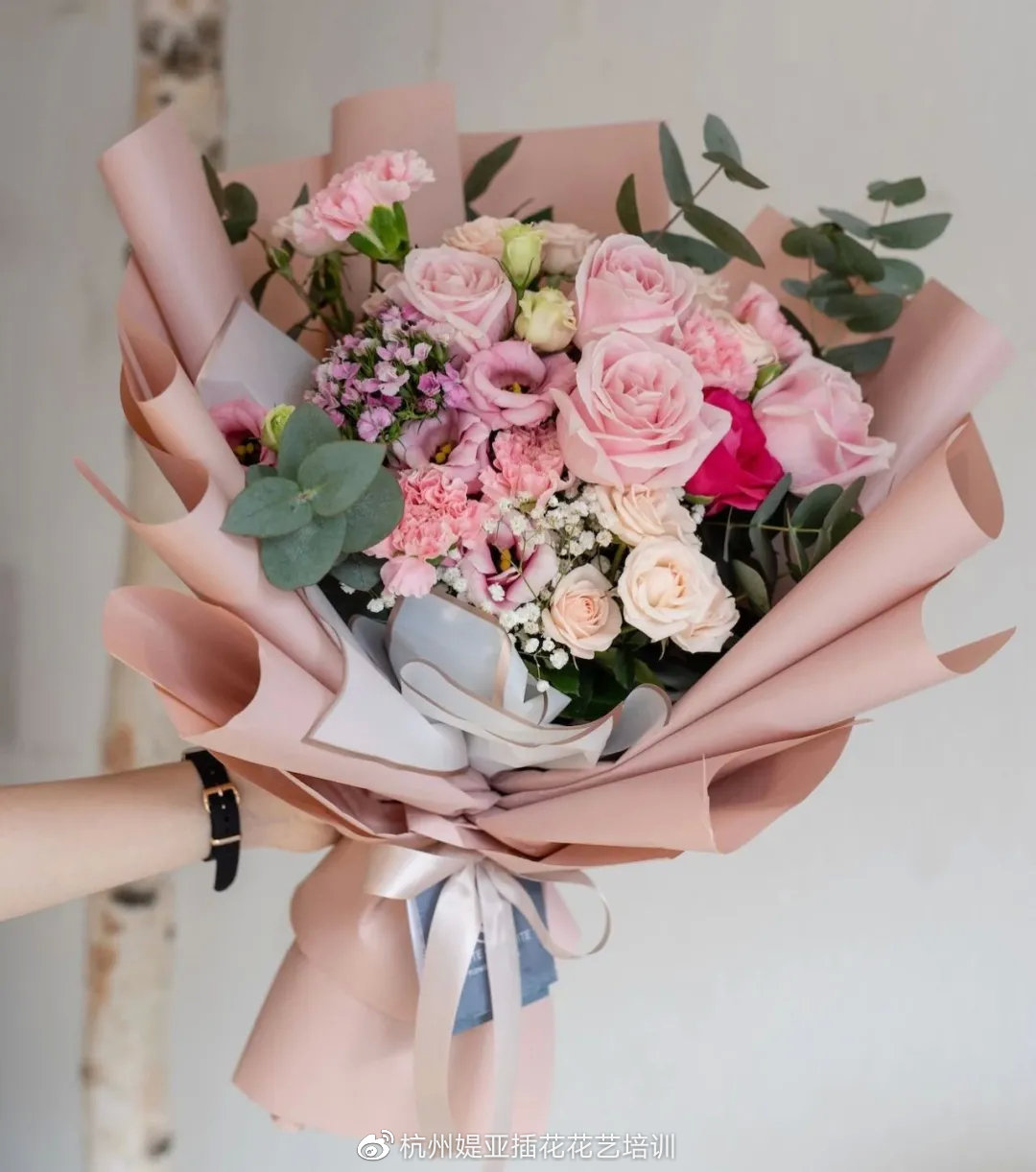 淡季花店如何赚钱,花店运营8大必看指南