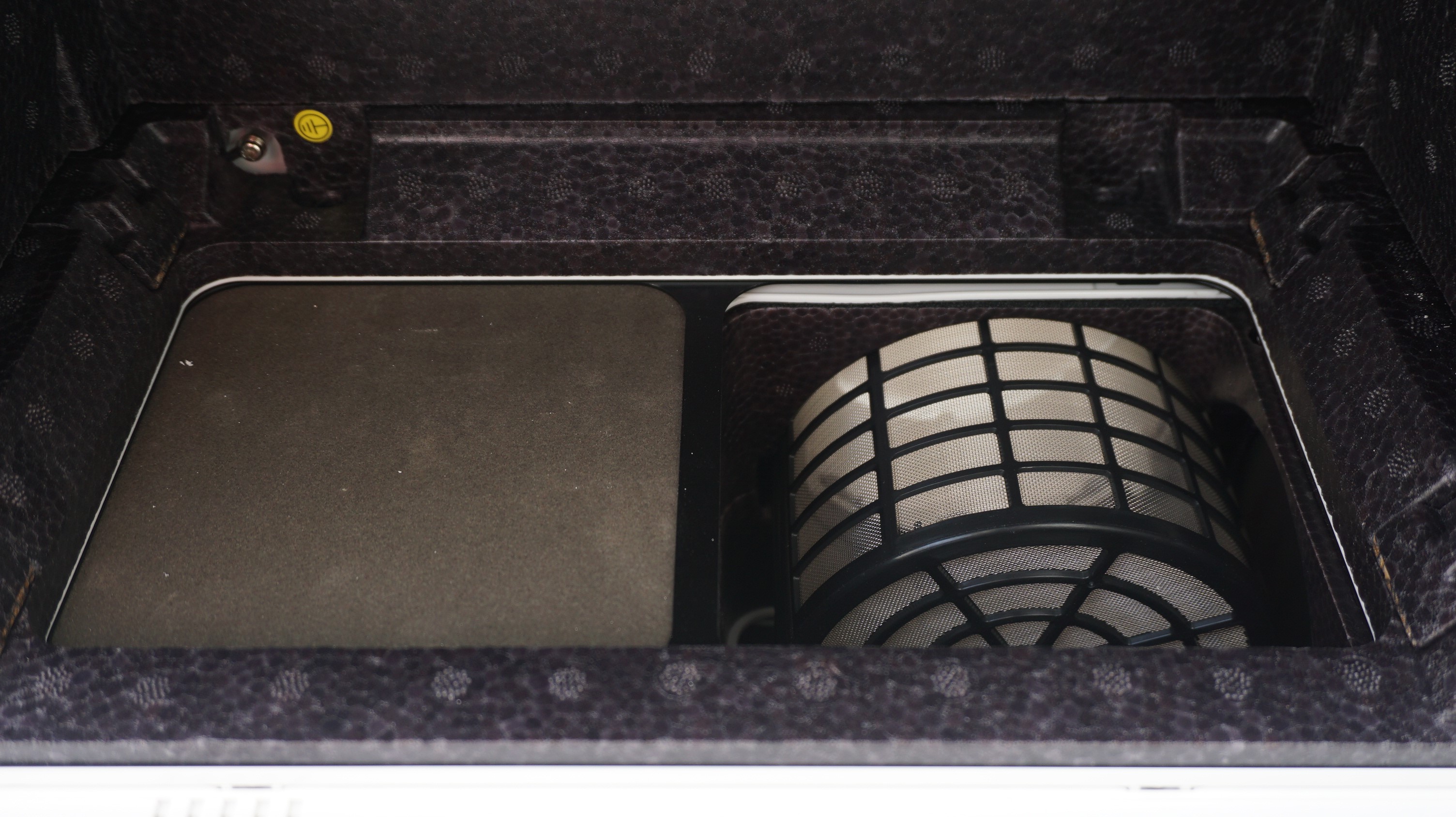 艾泊斯空气净化器和新风系统,去甲醛新风壁挂净化器