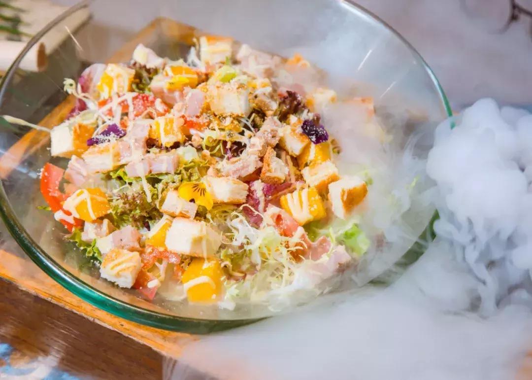 西餐界的“Chanel”!异国风味,带你见识超敢玩的食物实验所