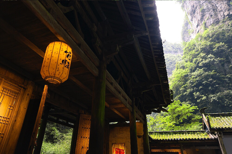 热腾腾麻辣火锅,8d魔幻山城重庆美食街