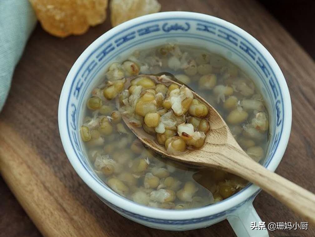 煮绿豆怎么煮不会变黑,绿豆直接煮一般煮多久就熟