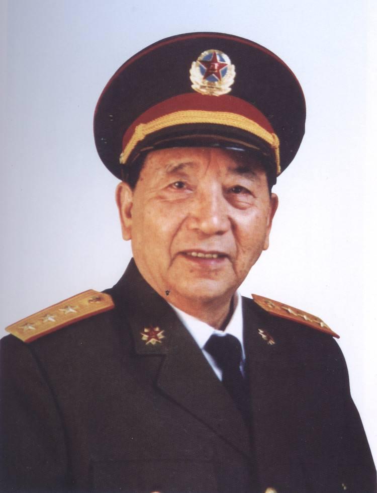 毛主席和群众一起抽旱烟，压力大时一天50根，革命胜利后戒掉没？