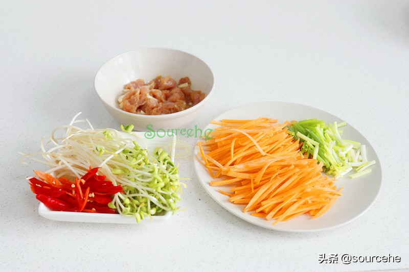 炒河粉摆摊河粉怎么炒不粘锅不碎,炒河粉微微辣