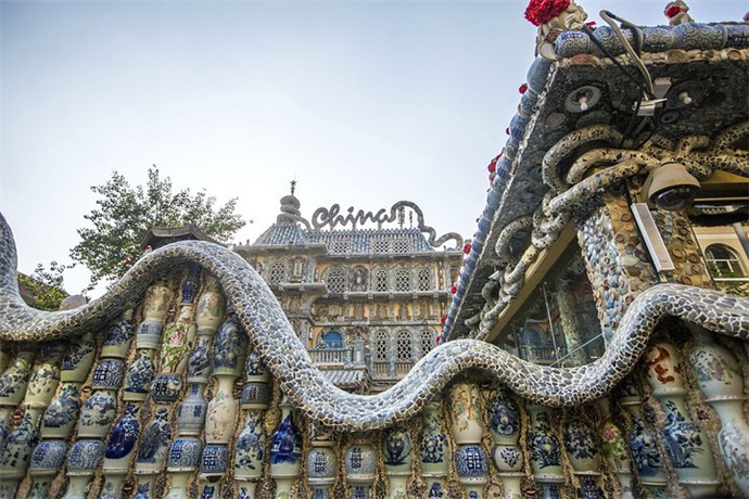 天津超“豪华”公馆，楼道都镶满古瓷、玛瑙，最奇怪无人敢偷