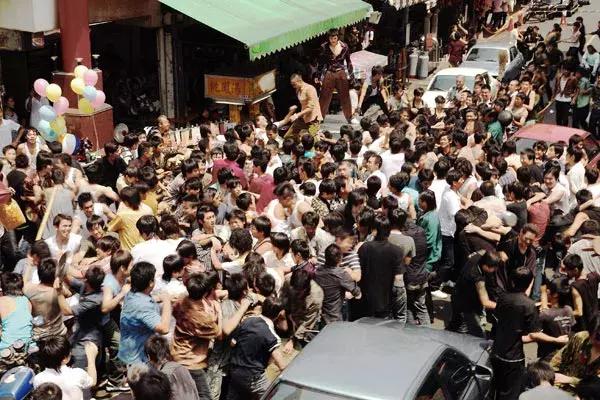 鬼才导演性侵案背后的故事,8年前早就剧透了