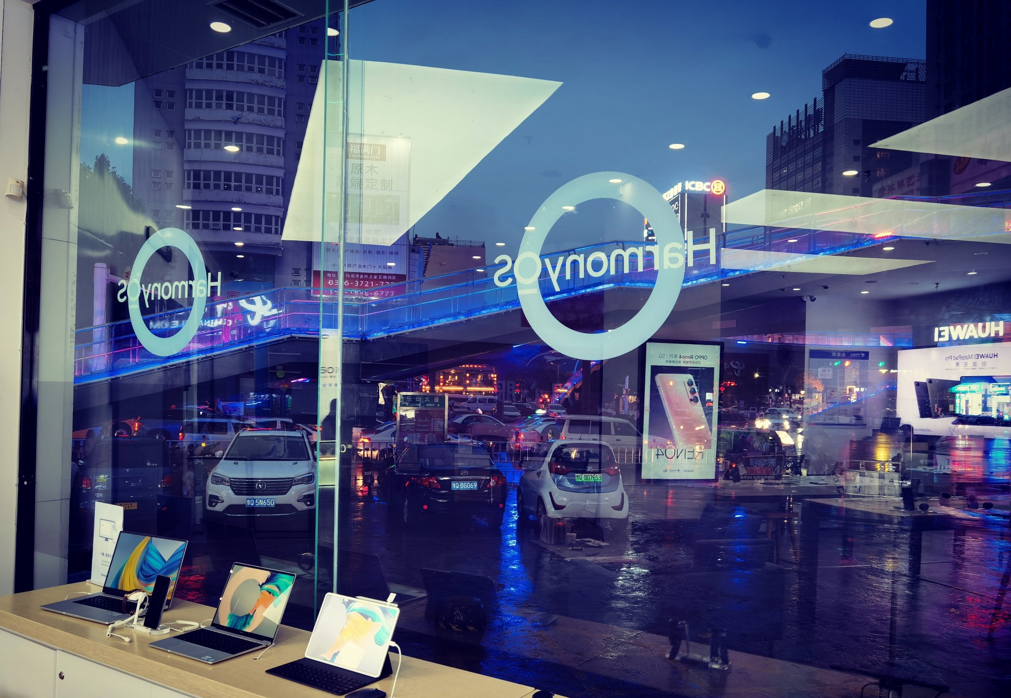 手机店为什么还没有生意,为什么手机店一直不会倒闭