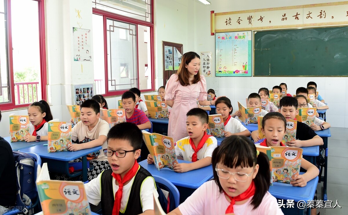 小孩上课说话老师该怎么教育,上课孩子说话有什么巧妙的办法