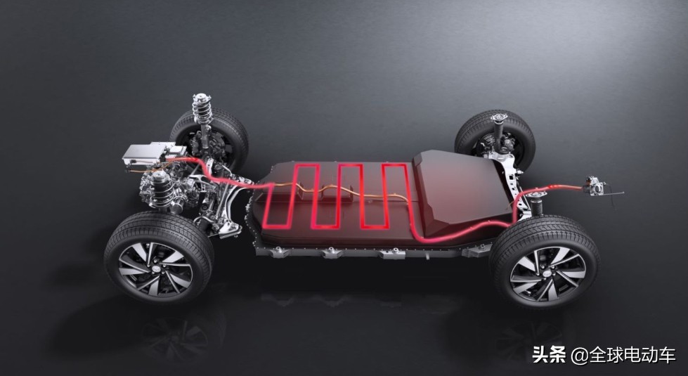 电动车爬坡行驶超车哪个挡费电,电动车连续爬坡会烧坏电机吗