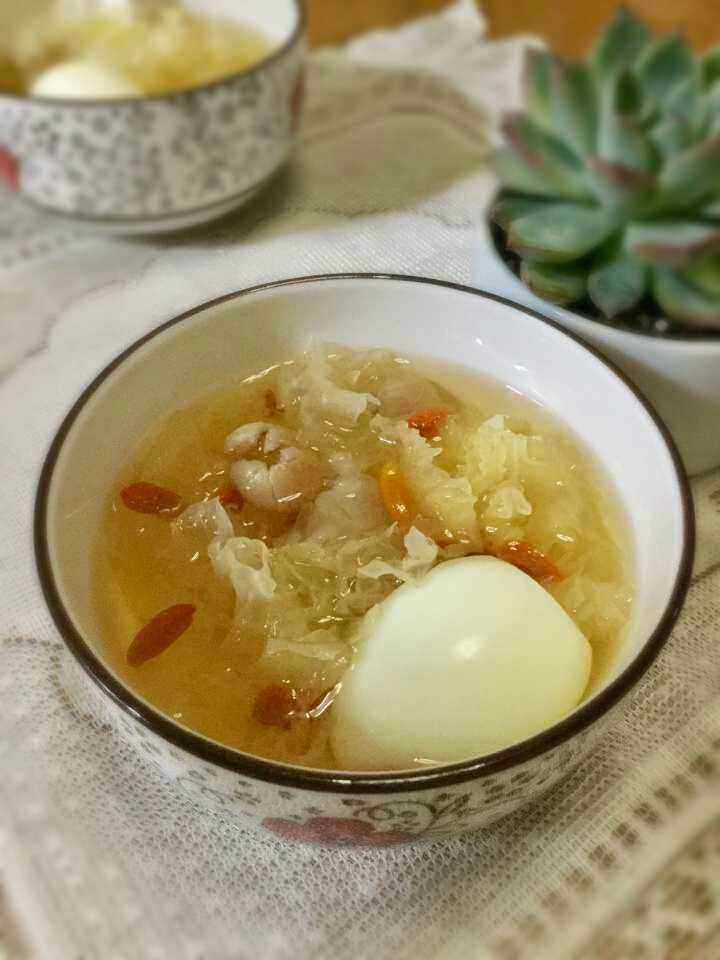 秋天来了为什么脸上脱皮瘙痒,秋天来了皮肤瘙痒怎么办