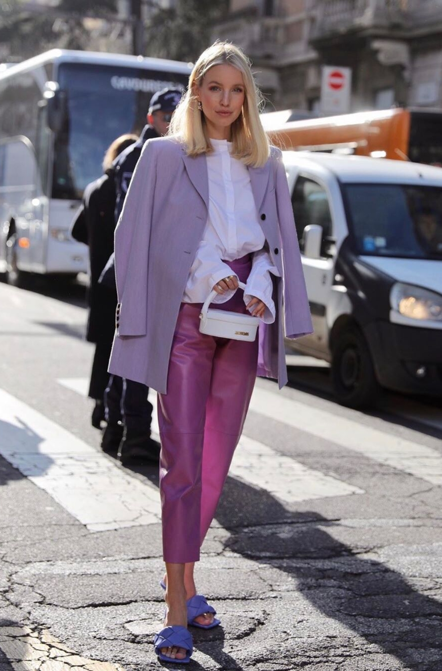 皮裤穿出优雅,如何把皮裤穿出美感