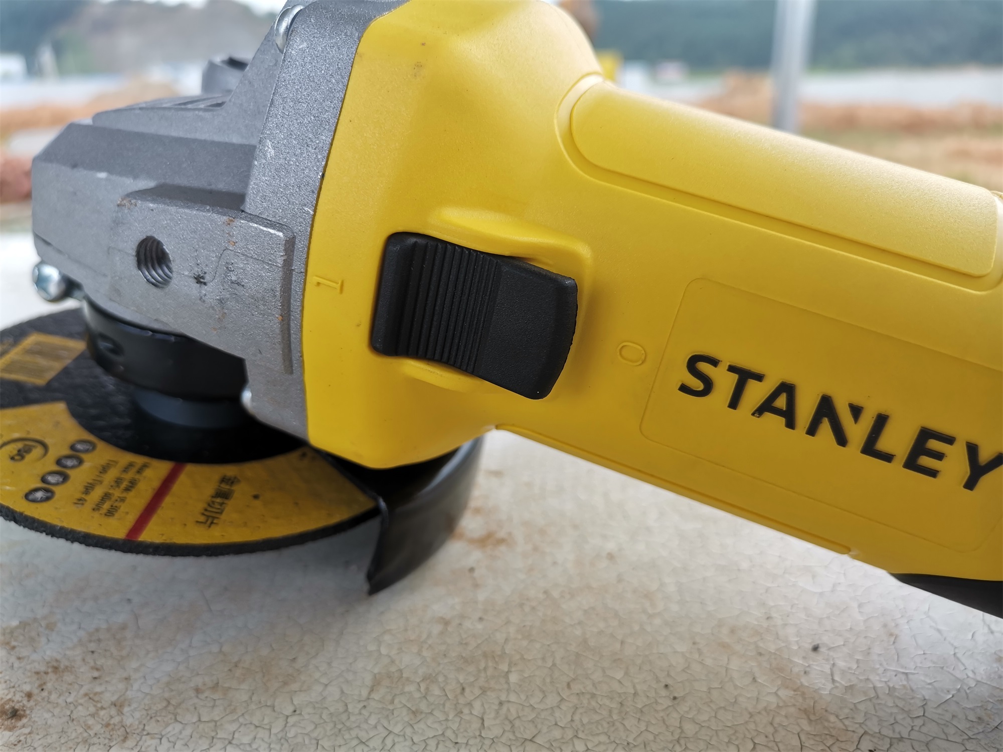 史丹利sg7100角磨机怎么用,史丹利7100角磨机质量好吗