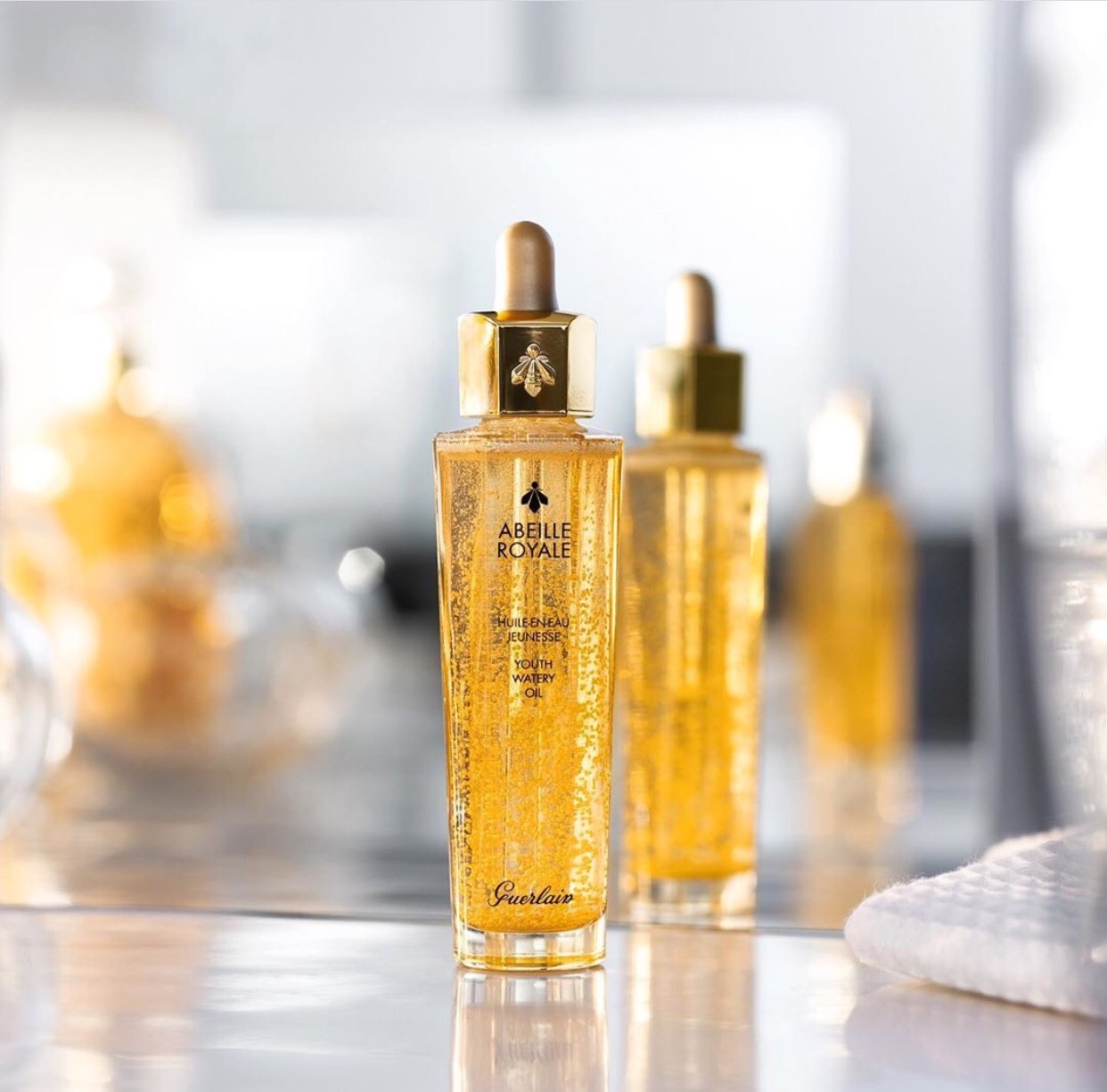 混油皮能用小棕瓶精华吗,混油皮敏感最值得买的精华