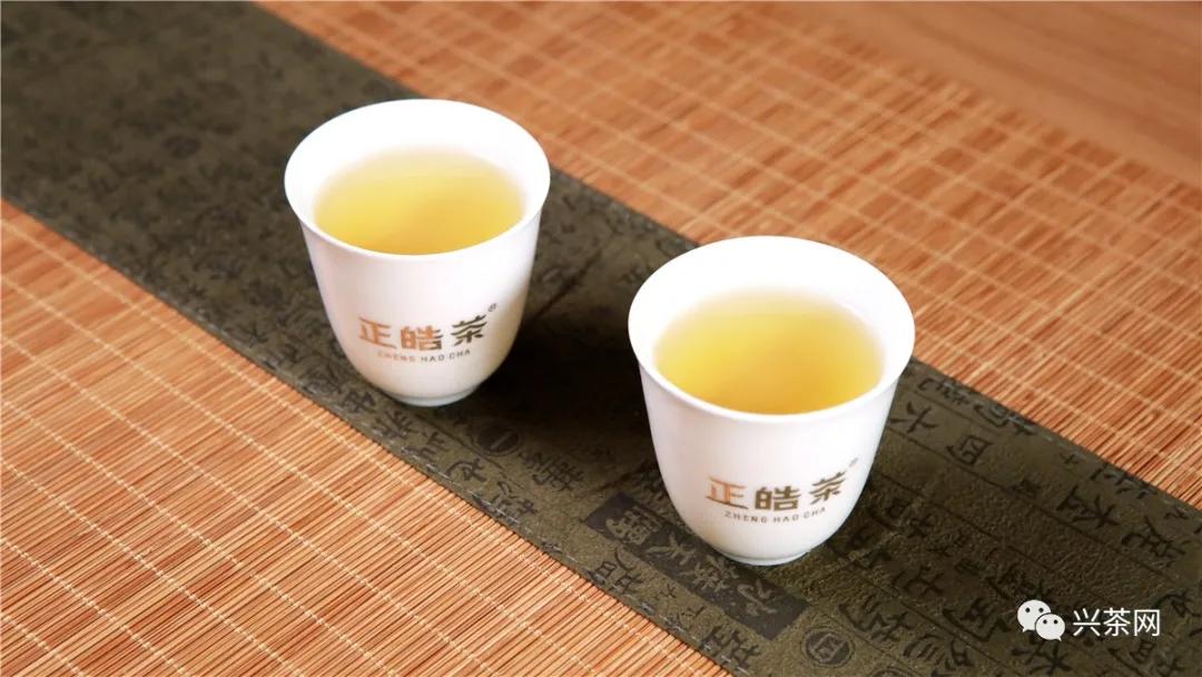 中茶七星班章孔雀沱茶,品鉴云孔雀班章沱茶