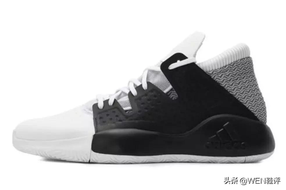 阿迪四百左右慢跑鞋,四百元后卫实战鞋阿迪达斯