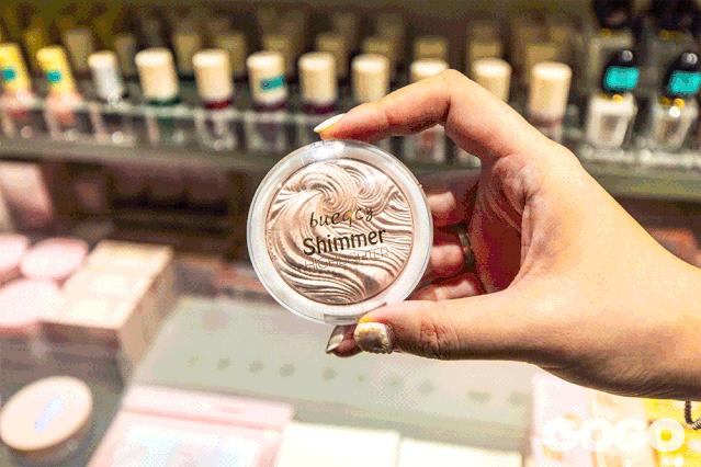 这个网红潮流地标惊喜不断!12月21日全场餐饮五折起等你来嗨