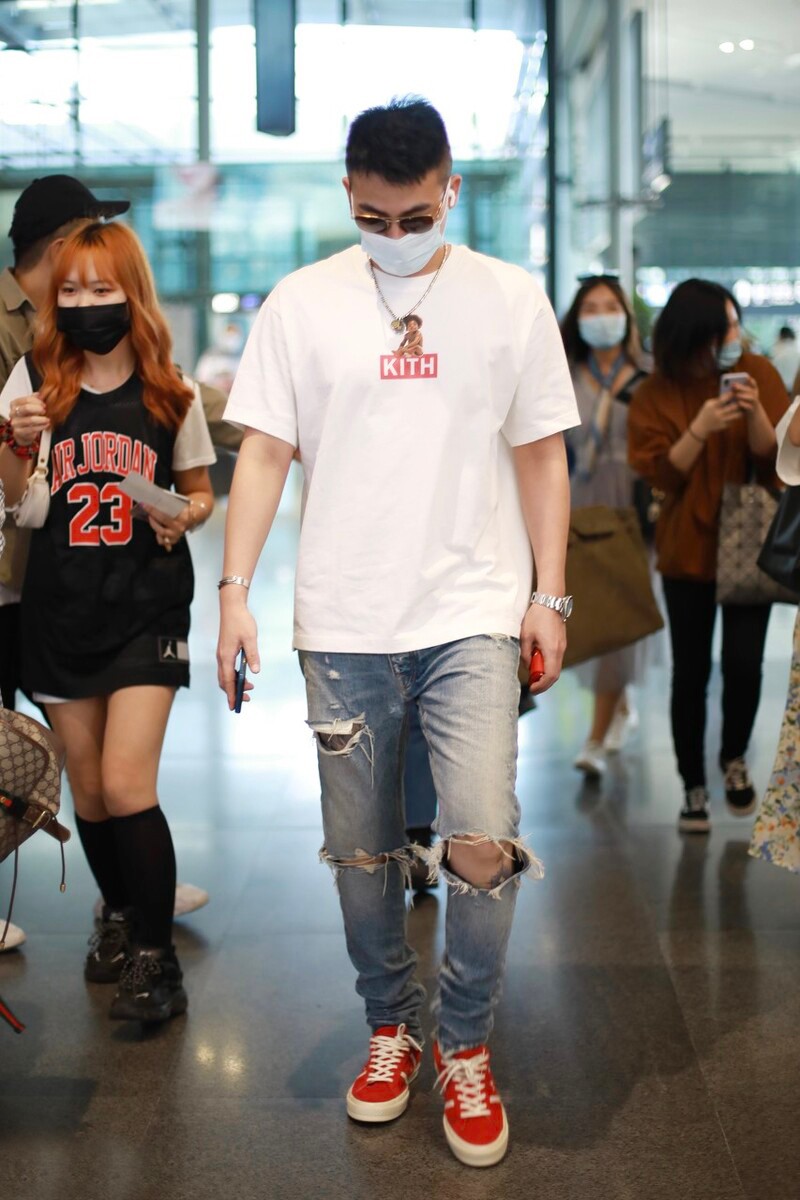 欧豪短裤穿搭,欧豪私服硬汉穿搭