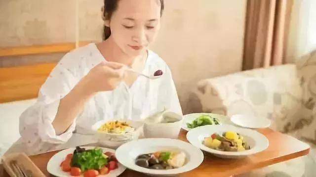 哺乳期吃什么奶比较好,哺乳期妈妈怎么吃才更有奶