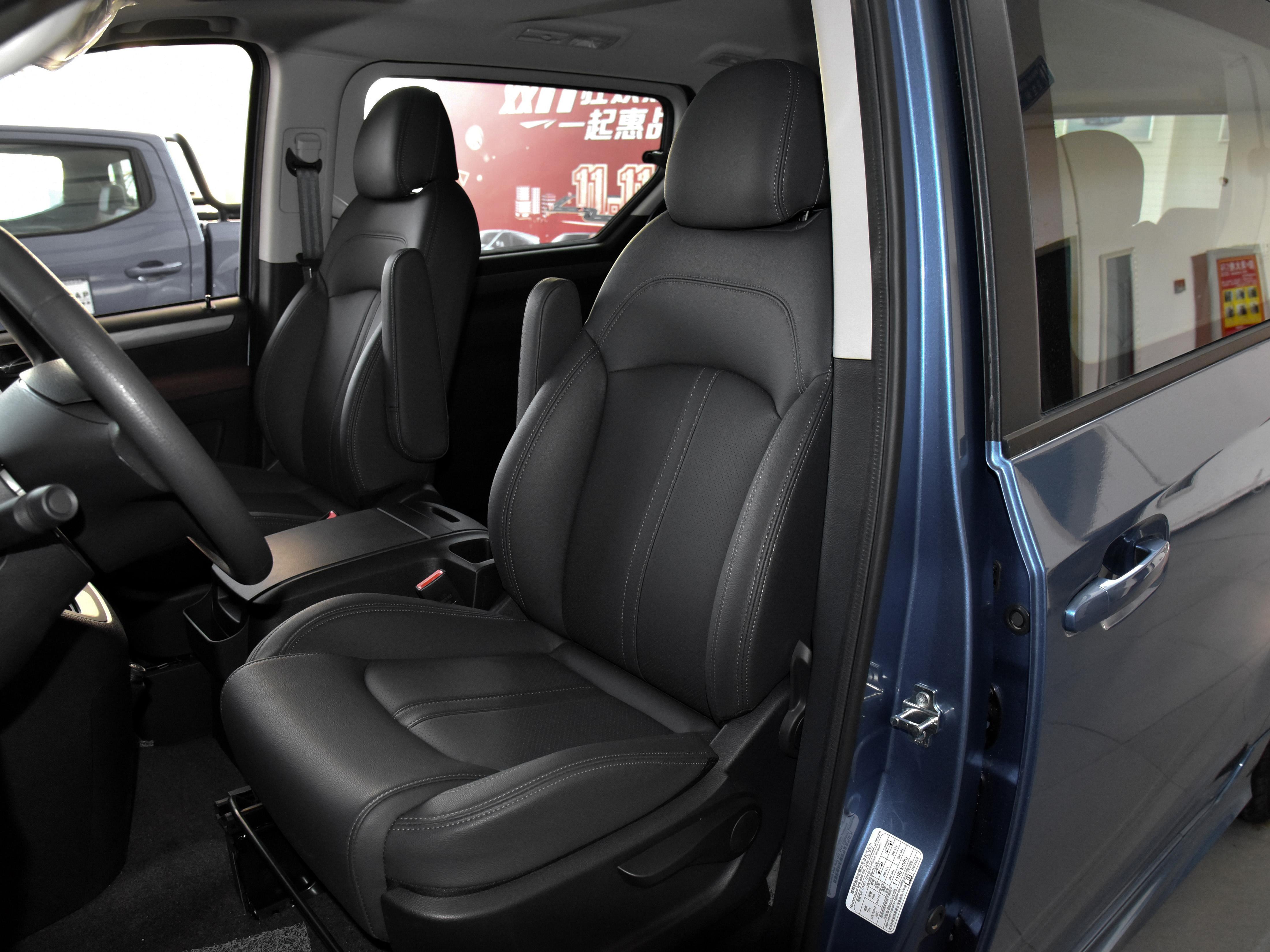 上汽大通maxusg50紧凑型mpv1.5t,上汽大通maxusg10和gl8对比