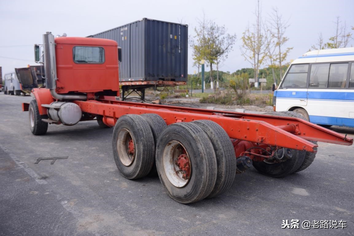 路边的经典——27年前的西星就用上了橡胶悬架