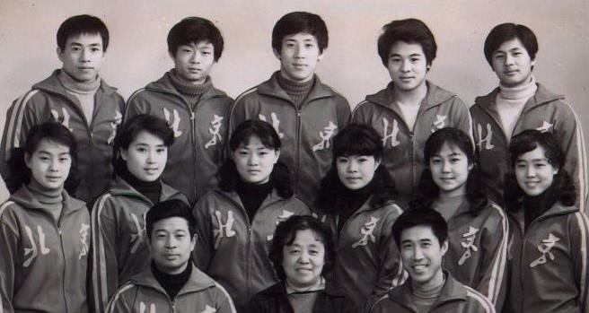 黄秋燕对李连杰付出了多少,苦追3年