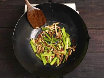 日本铸铁锅老锅,日本最好用的铸铁锅