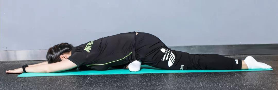 腿不直小腿外翻可以矫正过来吗,坐着改善小腿外翻明星