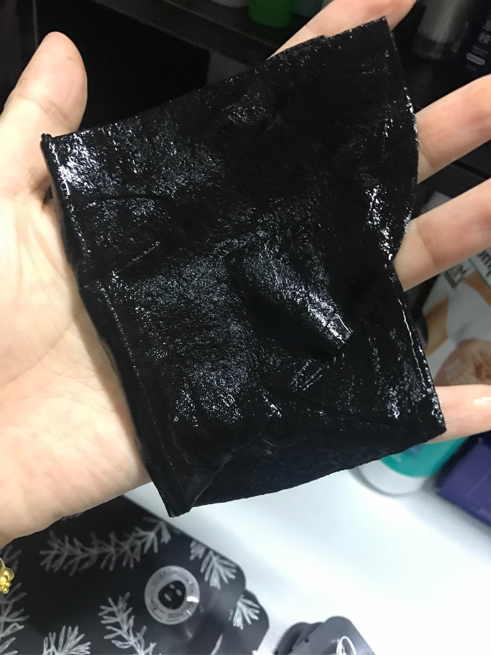 膜法世家以黑吸黑面膜好用吗,膜法世家的白面膜好还是黑面膜好