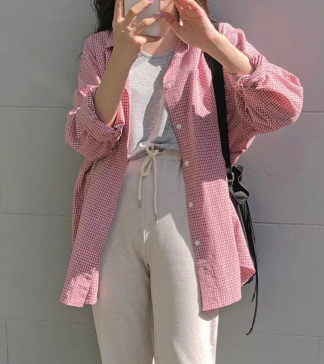 吊带裤穿搭,连体吊带裤怎么搭配才好看