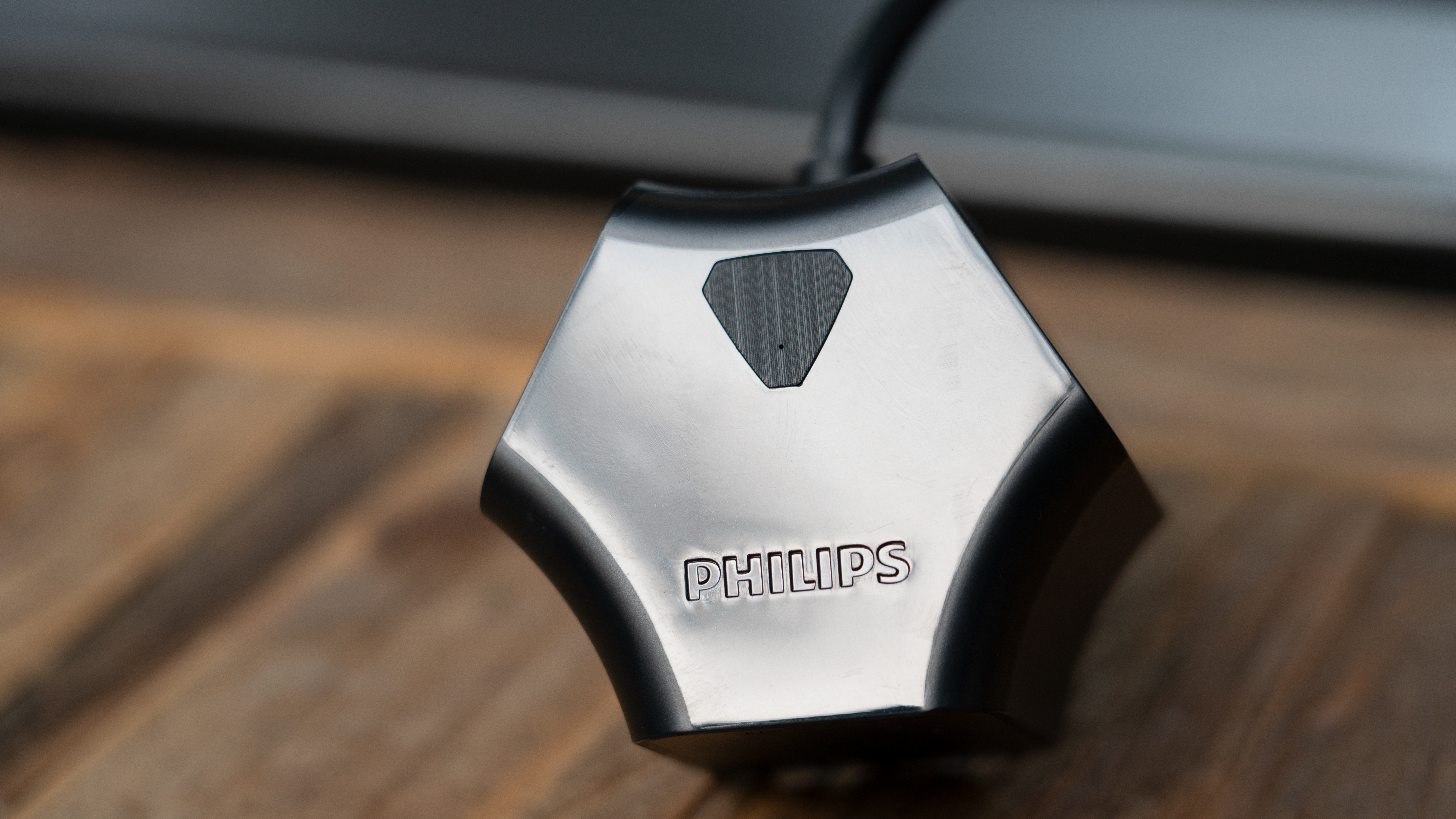 飞利浦多功能多用途插座,飞利浦轨道插座测评