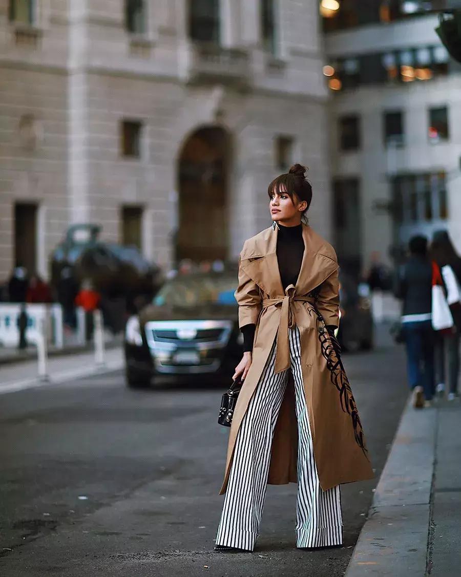 男士黑色羽绒服配什么打底衫,黑羽绒服大衣配什么打底衫