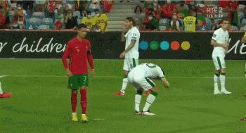 C罗不需要剧本，他自己就是最好的编剧