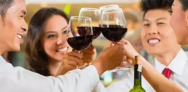 揭秘真假红酒,假冒红酒怎么鉴别