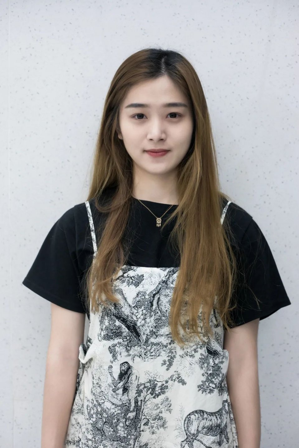 lisa同款发色演唱会,lisa同款发色妆容