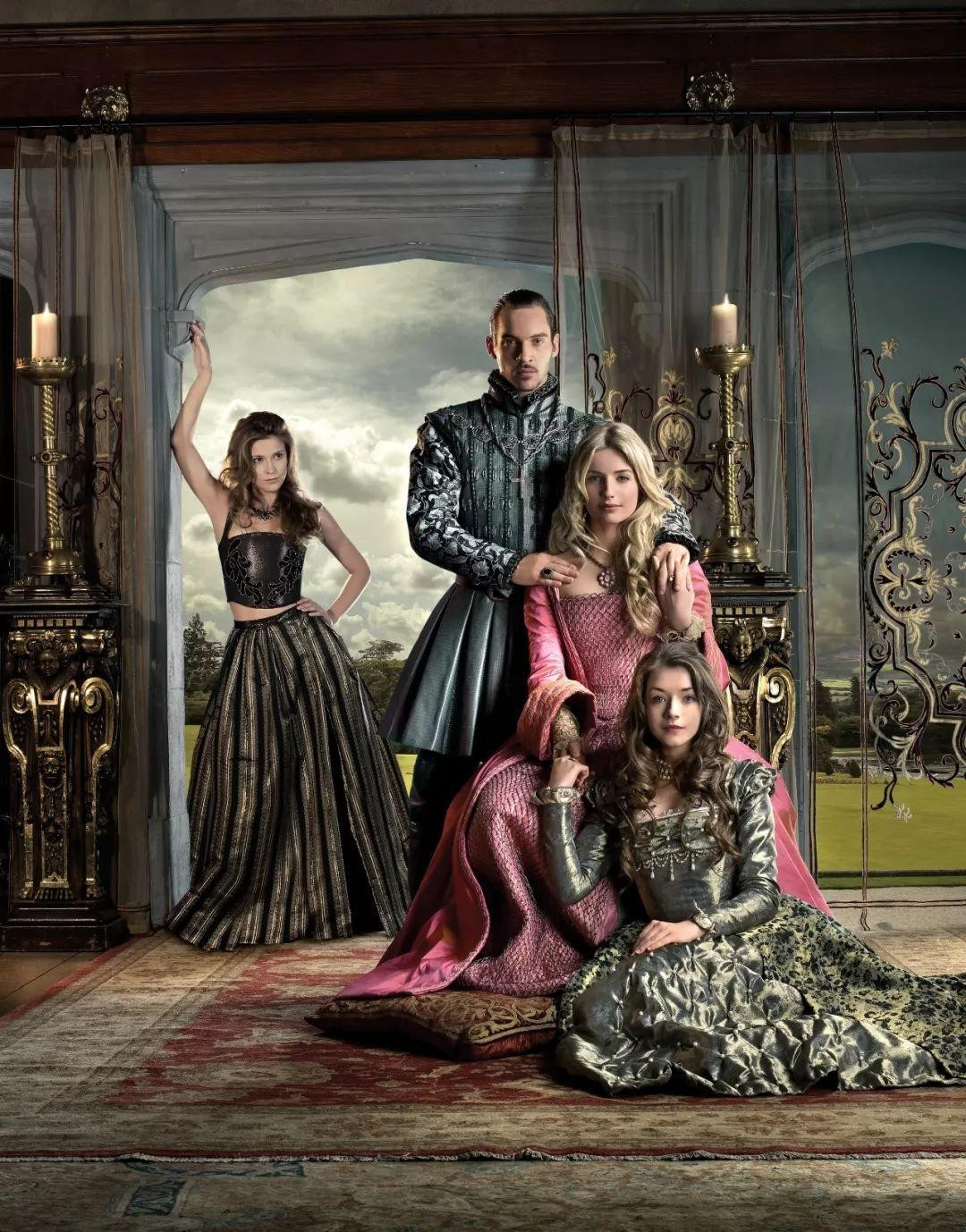 地面上的手工真丝波斯地毯，让西方的皇室贵族迷恋了近千年