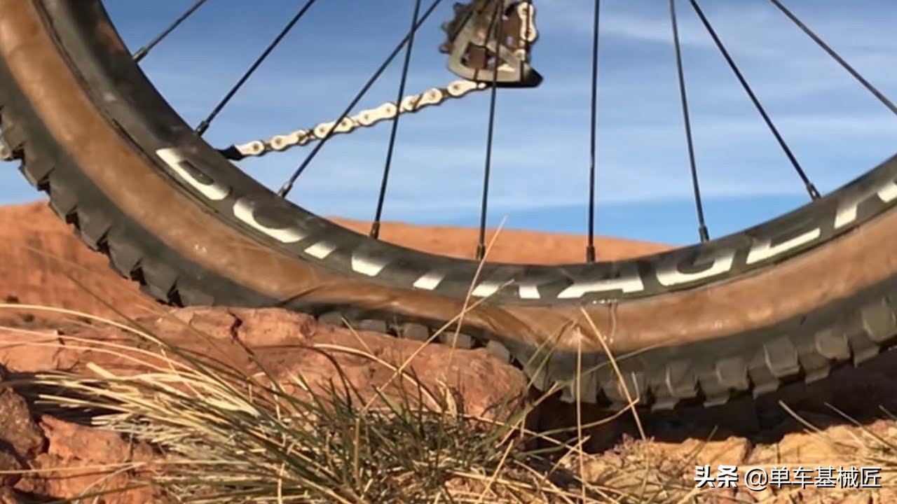 不是真空胎可以用补胎液吗,非真空胎胎压